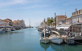 AS15280 - P3 face à la mer avec garage privé à 2 pas du Centre Ville